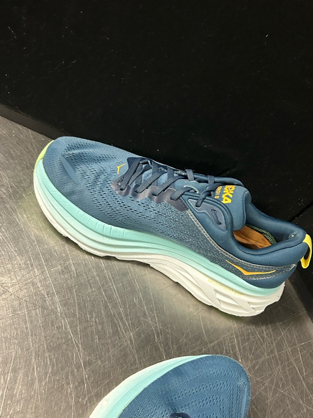 Hoka Bondi 8 Men Size 11 - Picture 6 of 13